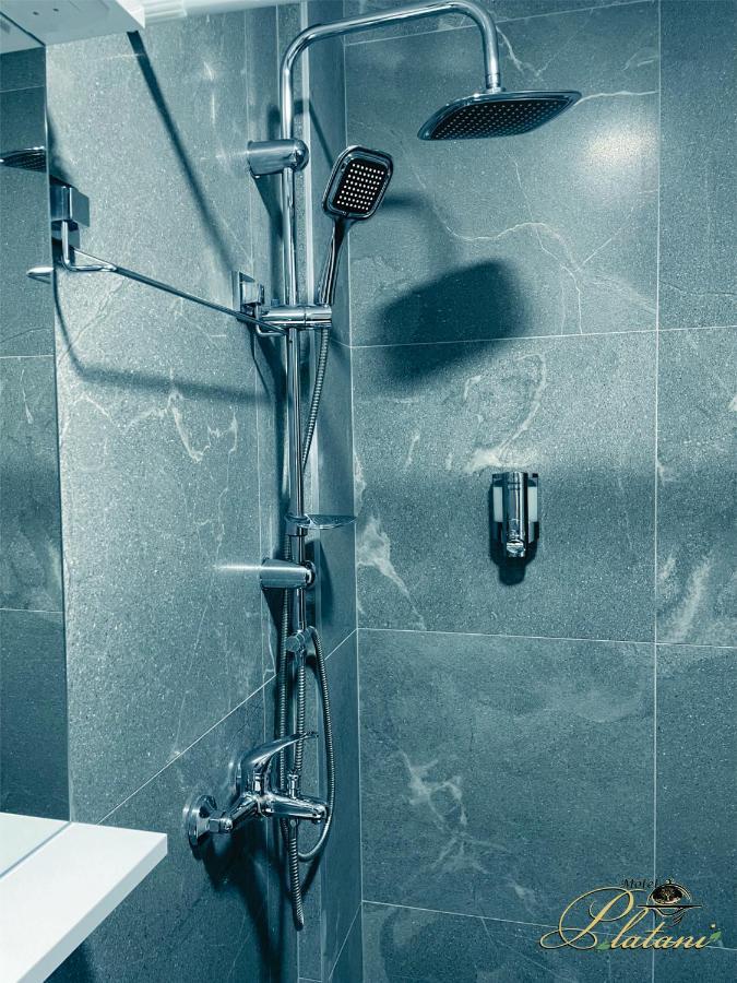Motel Platani Kotor Varos エクステリア 写真