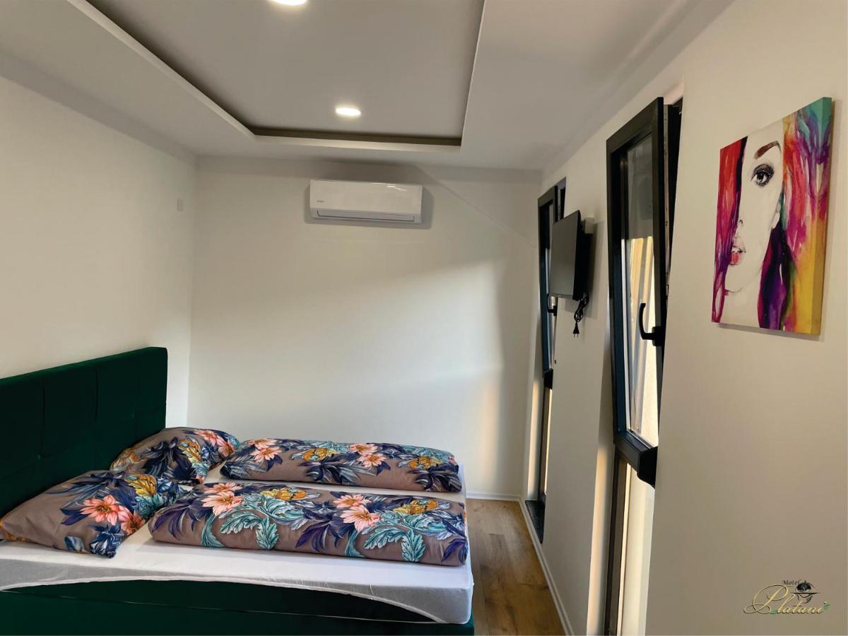 Motel Platani Kotor Varos エクステリア 写真