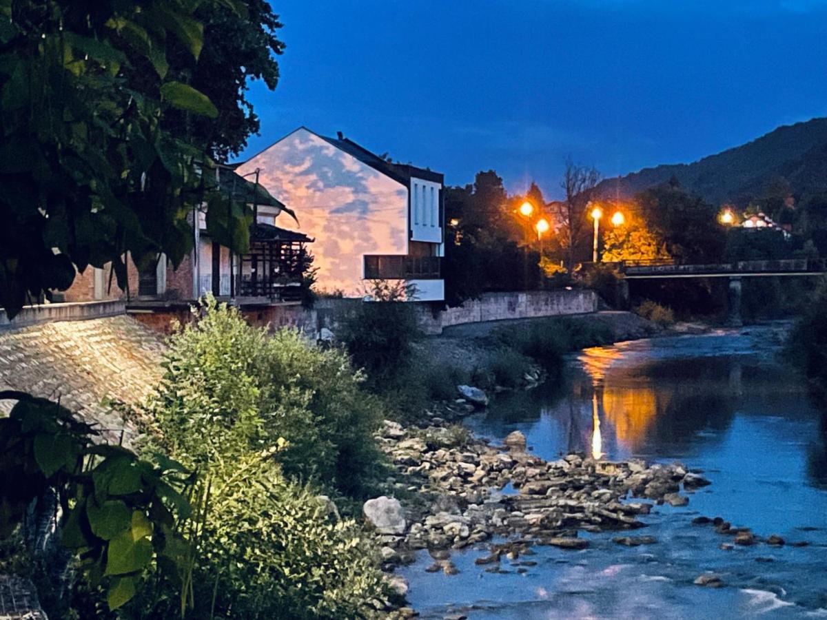 Motel Platani Kotor Varos エクステリア 写真