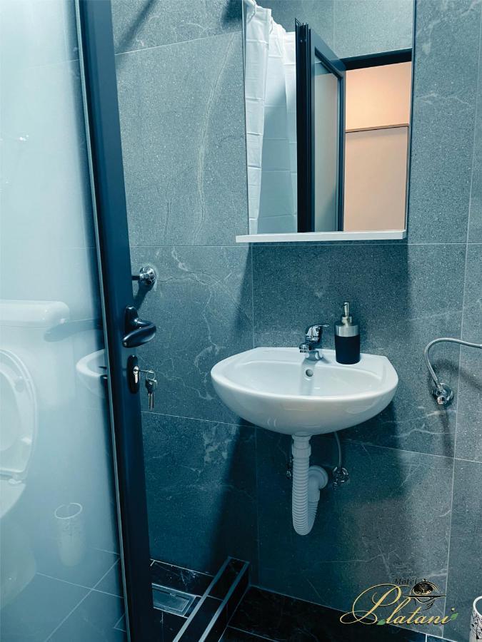 Motel Platani Kotor Varos エクステリア 写真
